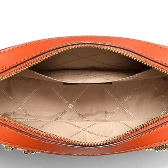 Luxury Purse - Picture 3 of 3